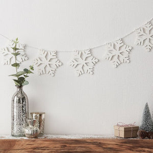 CHRISTMAS WOODEN SNOWFLAKE BUNTING